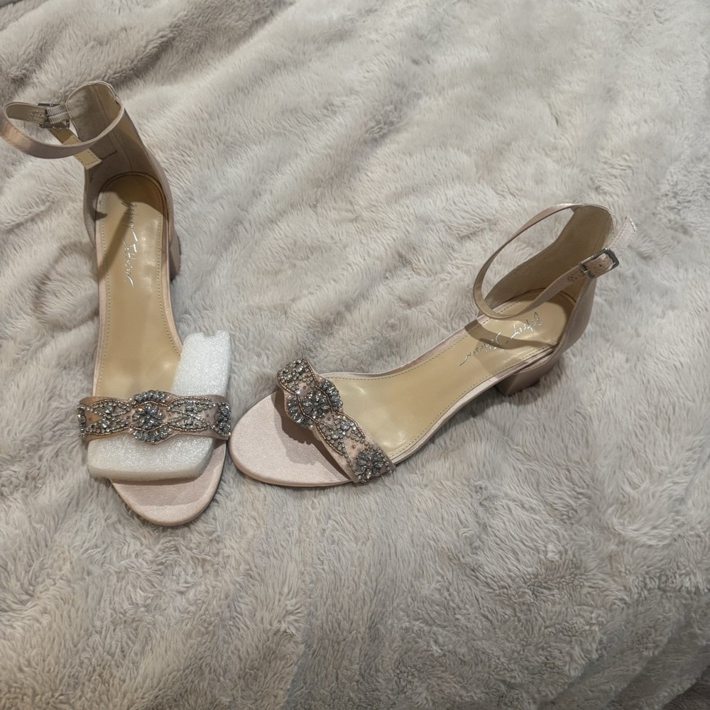 Betsey Johnson Mel Silver Block Heel Jeweled Evening Sandals Wms Size 12 NEW